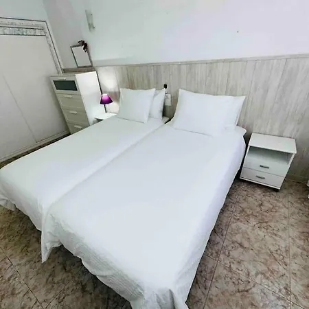 Vistas Cristianos 2 Swimming Pools Appartement *