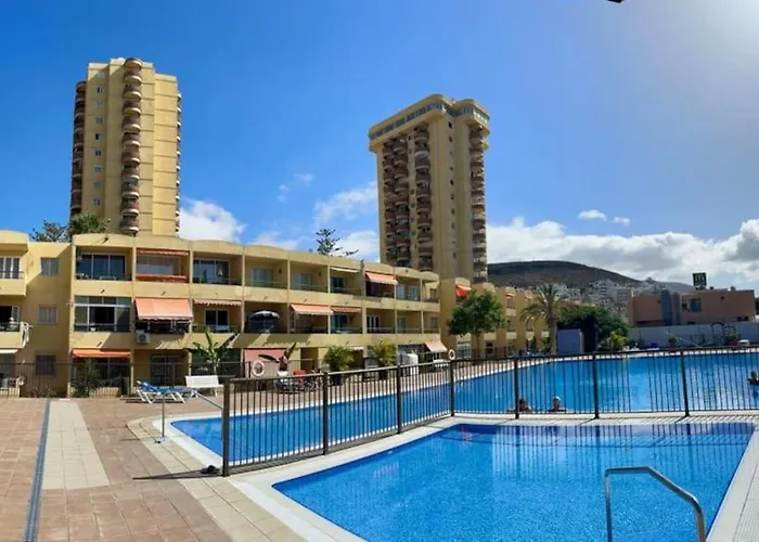 Vistas Cristianos 2 Swimming Pools شقة *